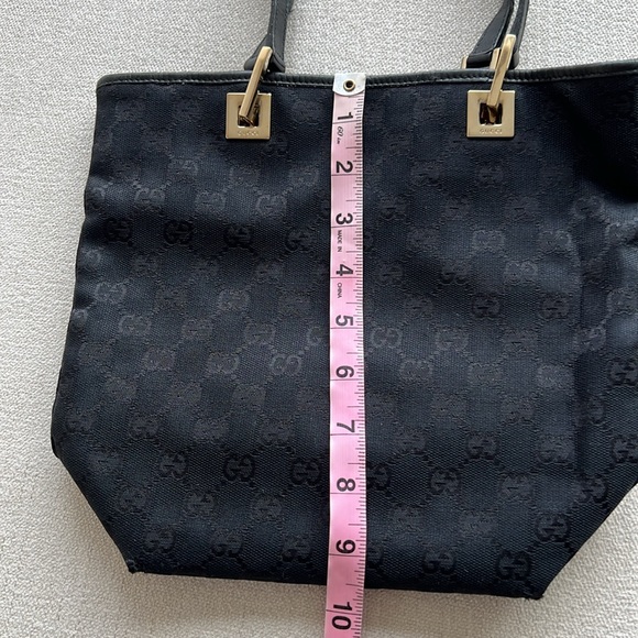 Gucci GG Canvas Bucket Tote in Black with Gold-tone Hardware VTG - Picture 7 of 16